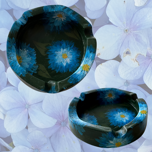 Blue Daisies in the Garden | Ashtray